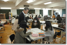 写真：愛知江南短期大学の授業風景