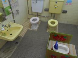 ひよこ組　トイレ・手洗い場