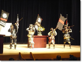 写真：愛知県古銃研究会による演武