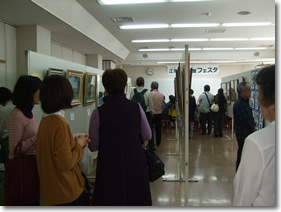 写真:展示・体験の様子1(30年度)