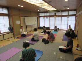 自分でできる自力整体 講座の様子