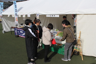 ふるさと市の様子