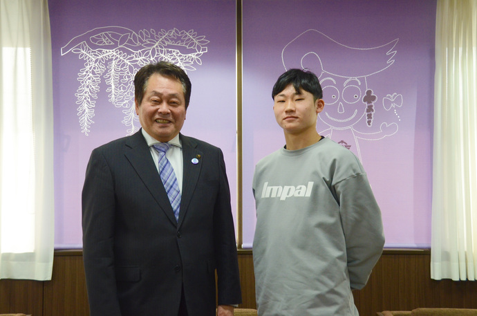 大島丈昇さんと澤田市長の写真