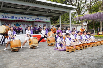 大治太鼓保存会の太鼓演奏の写真