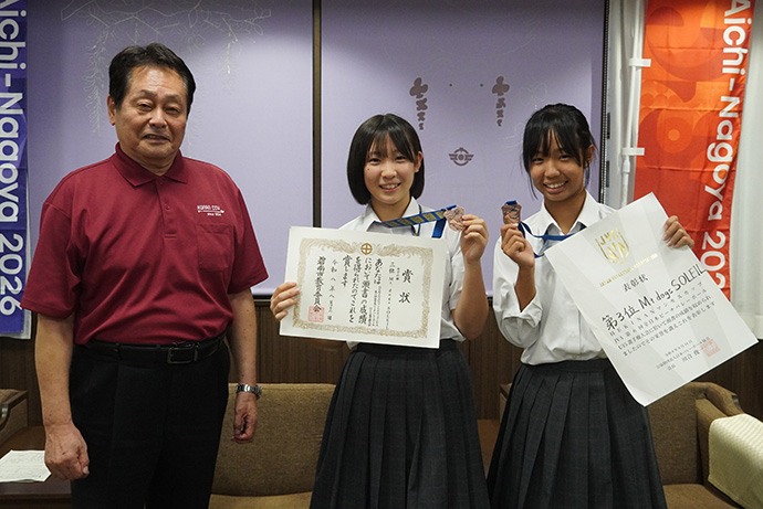 郷原さん、木村さん、と澤田市長の写真